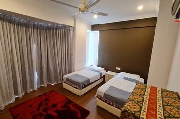 Hing Tower Penampang | Kondo Renovated, Luas & Family Friendly