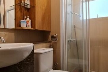 Hing Tower Penampang | Kondo Renovated, Luas & Family Friendly