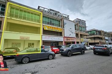 Earn While You Own – Lintas Jaya 3-Storey Shoplot with Tenants