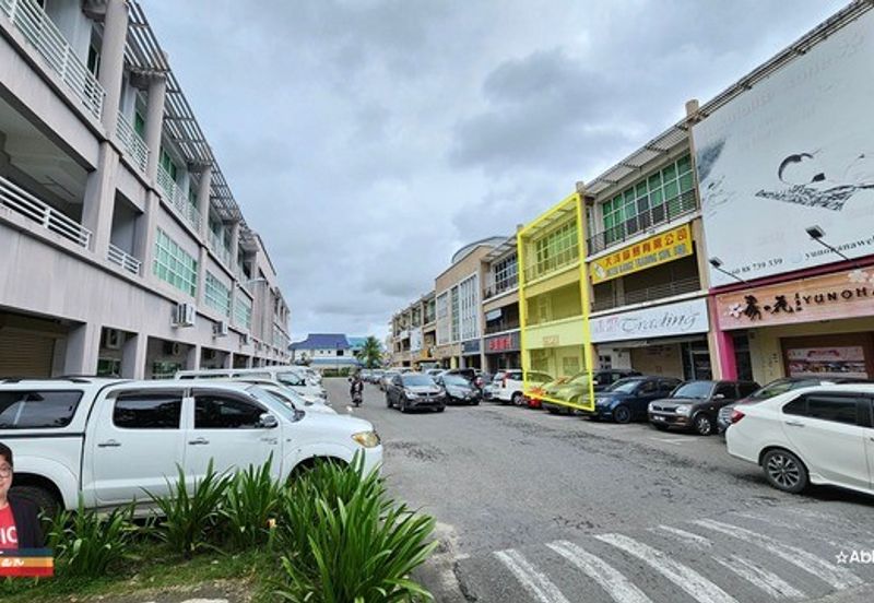 Earn While You Own – Lintas Jaya 3-Storey Shoplot with Tenants