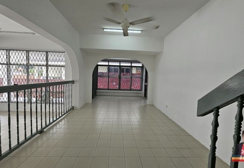 Taman Milek Semi-D | Renovated & Spacious | Lintas 