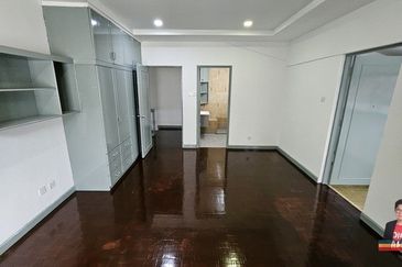 Taman Milek Semi-D | Renovated & Spacious | Lintas 