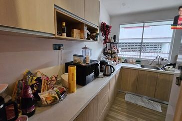 Semi-D Teluk Likas – Spacious Living, Prime Location, School Nearby