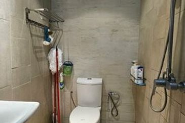 Semi-D Teluk Likas – Spacious Living, Prime Location, School Nearby