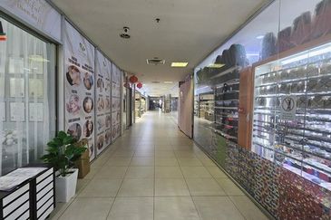Megalong Shopping Mall | 1st Floor| Tenanted | Donggongon