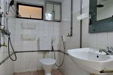 Beverly Hills Phase 1 | 1st Floor – Senang Naik, Tenang Tinggal!