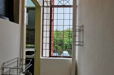 Beverly Hills Phase 1 | 1st Floor – Senang Naik, Tenang Tinggal!