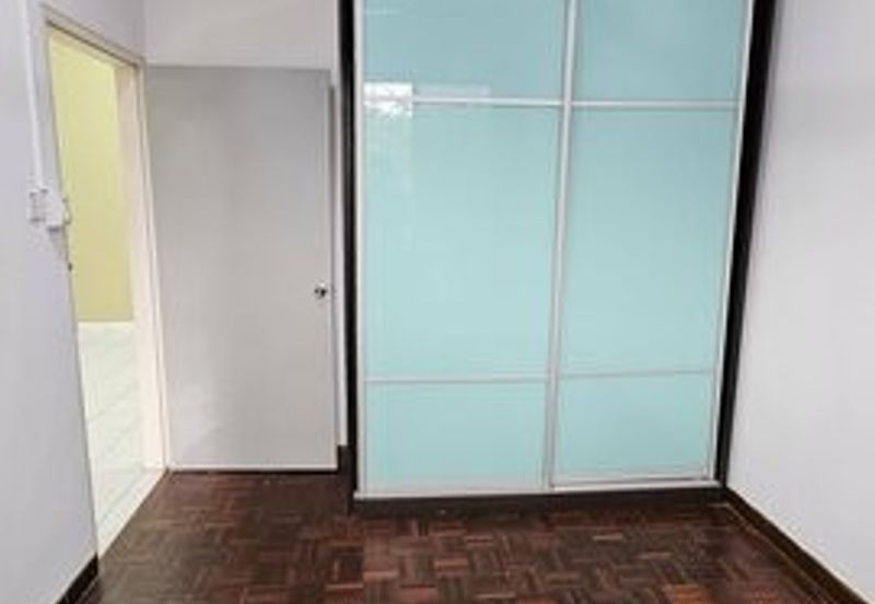 Beverly Hills Phase 1 | 1st Floor – Senang Naik, Tenang Tinggal!