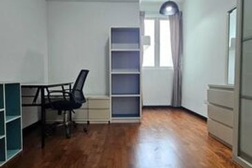 The Bay Residences | Seaview | 3 Car Parks | Likas