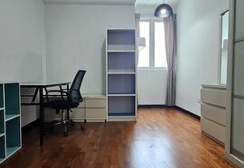 The Bay Residences | Seaview | 3 Car Parks | Likas