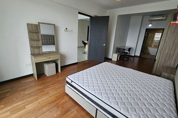 The Bay Residences | Seaview | 3 Car Parks | Likas