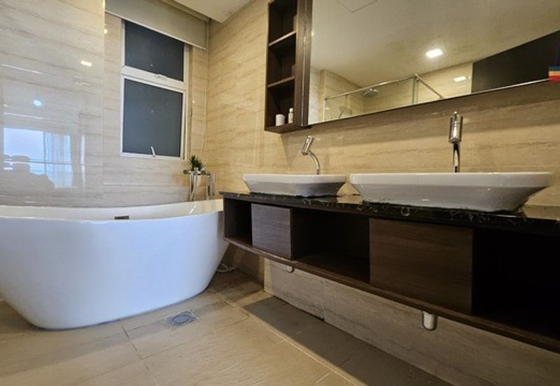 The Bay Residences | Seaview | 3 Car Parks | Likas