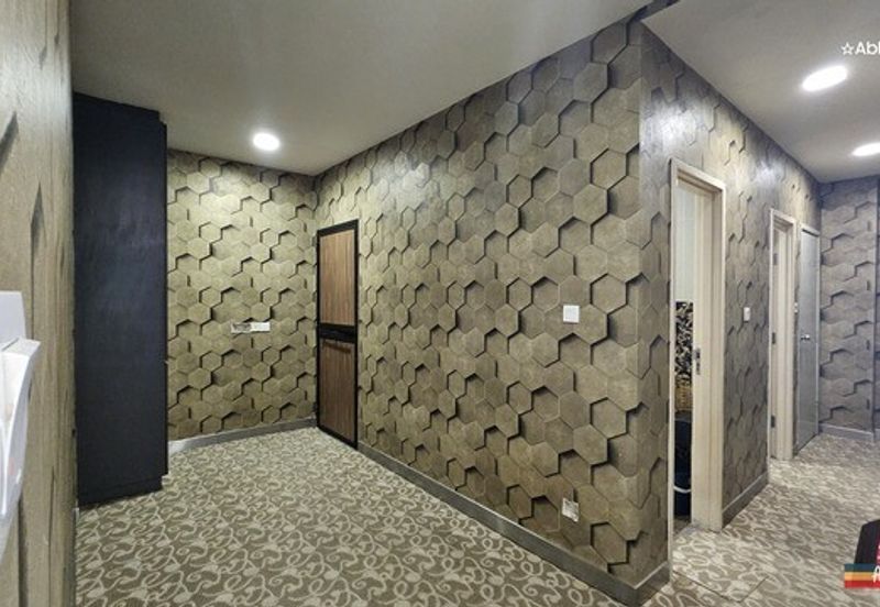 URGENT SALE! INTER-CORNER OFFICE @ KK Times Square | BELOW Market Value 