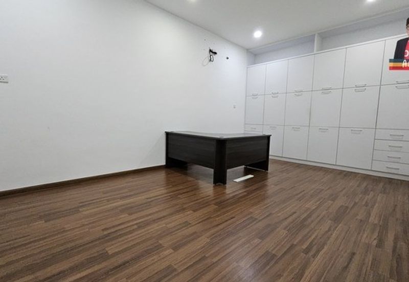 Panas Bah! Suria Inanam 1st Floor Ready Pakai, Harga Cun Gila!