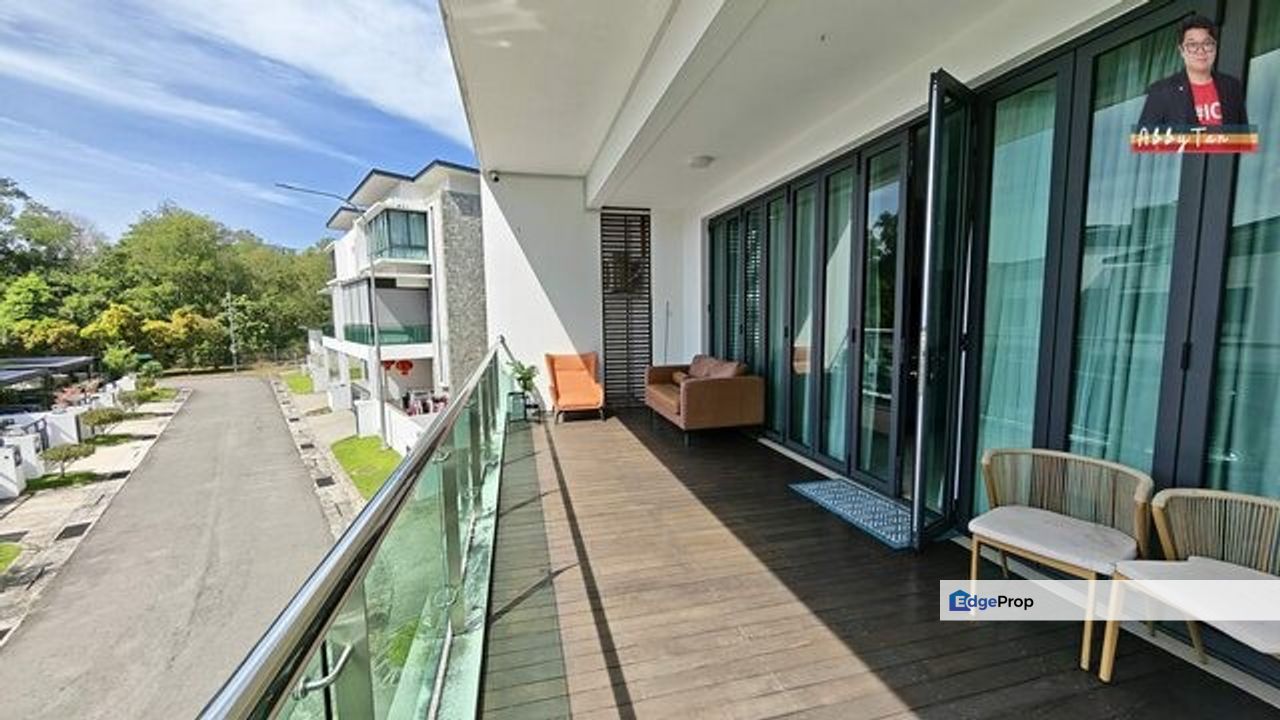 Prestige Semi-D @ Taman Manikar Likas | 3 Storey | Spacious & Renovated, Sabah, Kota Kinabalu