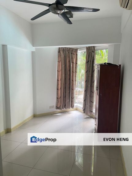 Good condition, value buy ynit for sale in KL, Kuala Lumpur, Jalan Klang Lama (Old Klang Road)