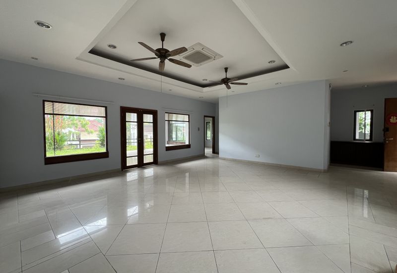 Sierramas (Sierramas East)