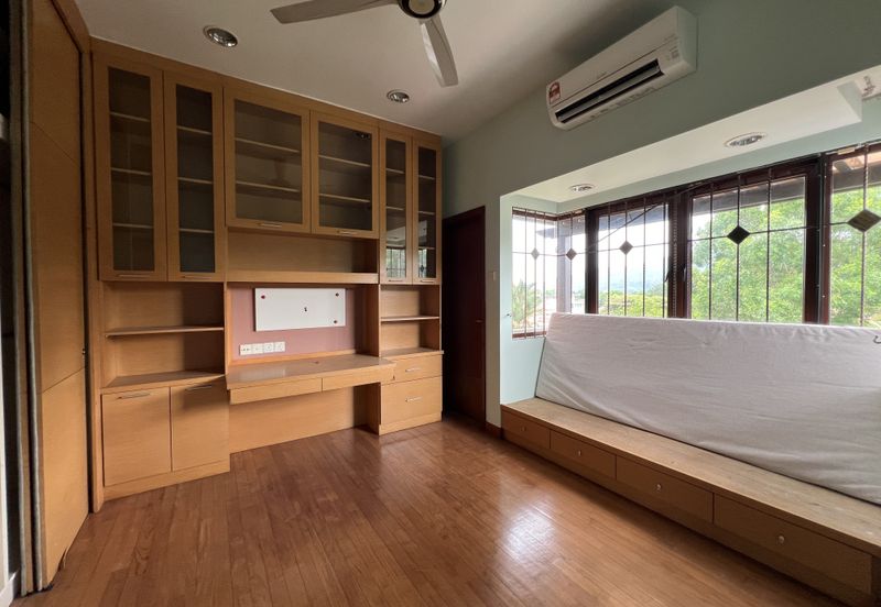 Sierramas (Sierramas East)