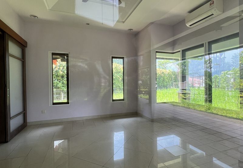 Sierramas (Sierramas East)