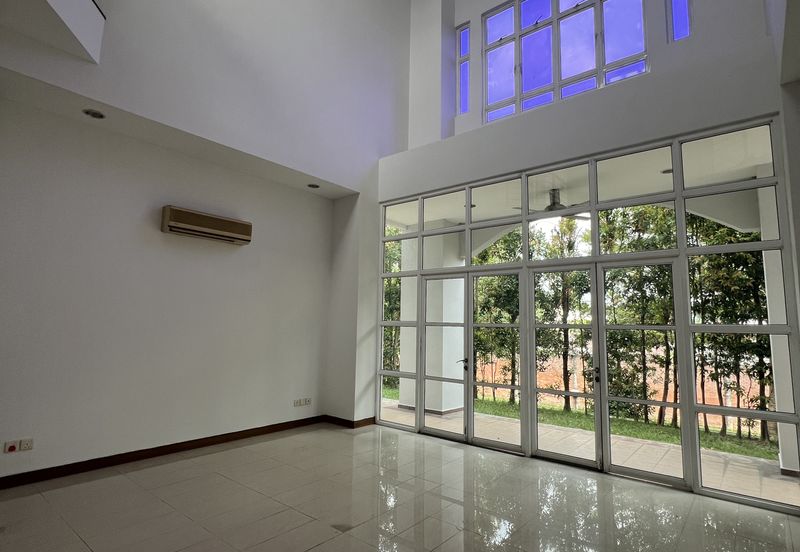 Sierramas (Sierramas East)