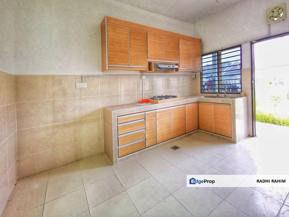 Extra Land Double Storey Tmn Desa Seringin Nilai 3, Negeri Sembilan, Nilai