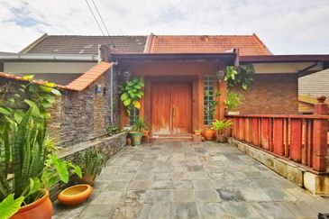 Melawati Semi-D Stunning City View Freehold Reno