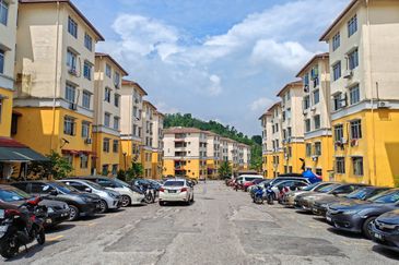 Sri Baiduri Apartment