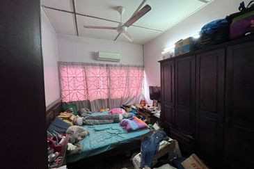 Taman Melawati Jalan C Freehold 2Storey Terrace KL