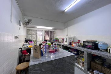 Taman Melawati Jalan C Freehold 2Storey Terrace KL