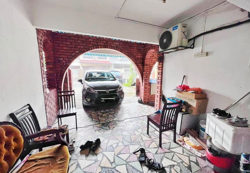 Taman Melawati Jalan C Freehold 2Storey Terrace KL