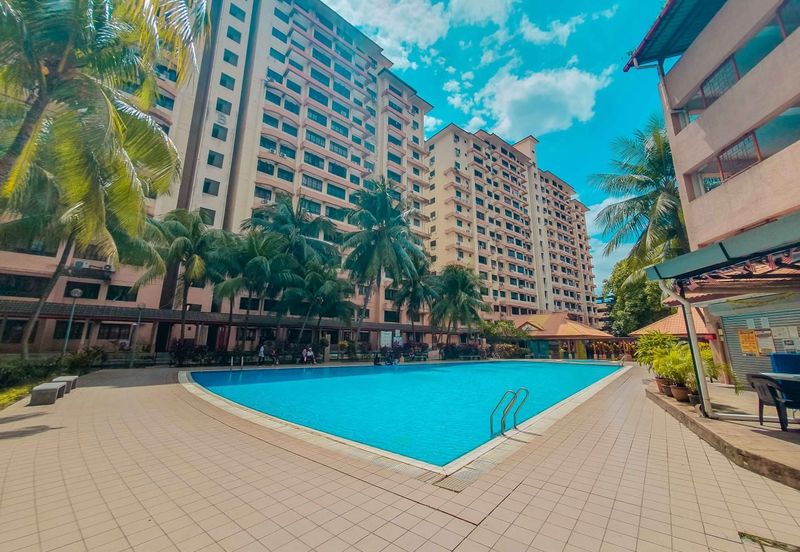 Bayu Tasik Condominium