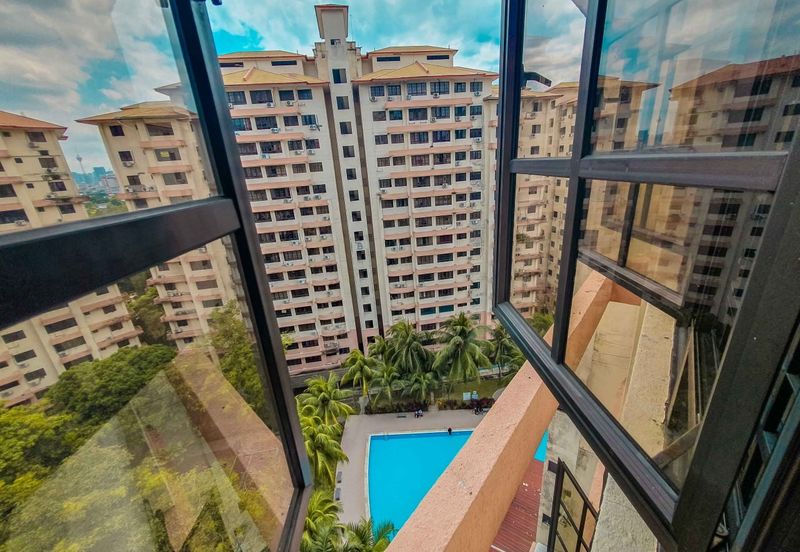 Bayu Tasik Condominium