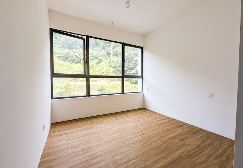 The Trees, Bukit Lanjan