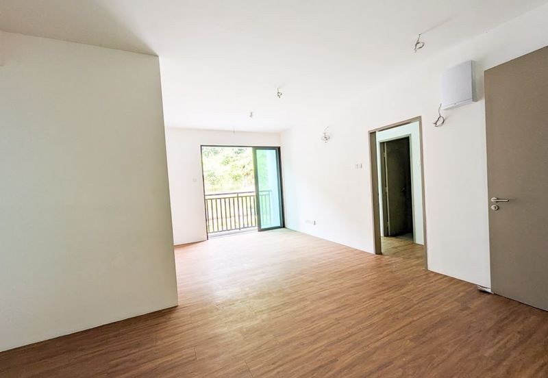 The Trees, Bukit Lanjan