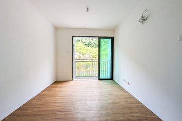 The Trees, Bukit Lanjan