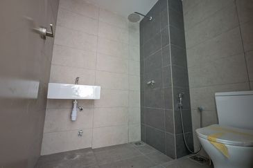 The Trees, Bukit Lanjan