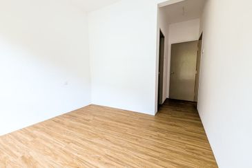 The Trees, Bukit Lanjan