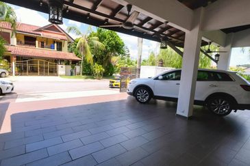 Bkt Jelutong Corner Lot Superlink Renovated F/Hold