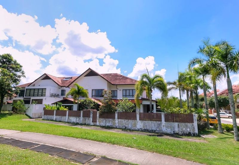 Bkt Jelutong Corner Lot Superlink Renovated F/Hold