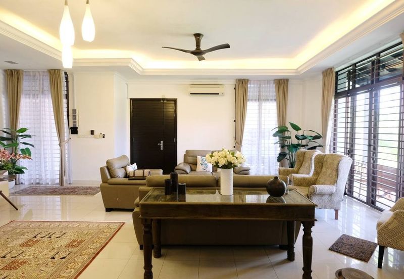 Bkt Jelutong Corner Lot Superlink Renovated F/Hold