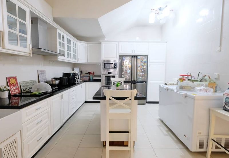 Bkt Jelutong Corner Lot Superlink Renovated F/Hold