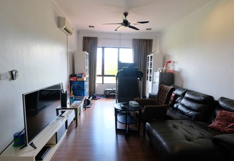 Bkt Jelutong Corner Lot Superlink Renovated F/Hold