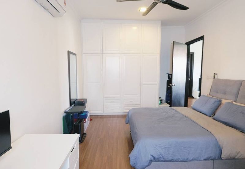 Bkt Jelutong Corner Lot Superlink Renovated F/Hold