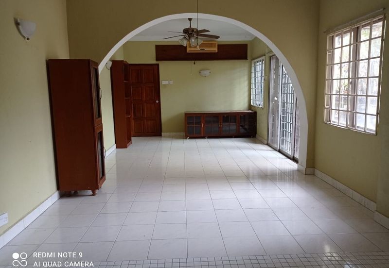 Melawati 4Storey Semi-D Huge Land Area KL