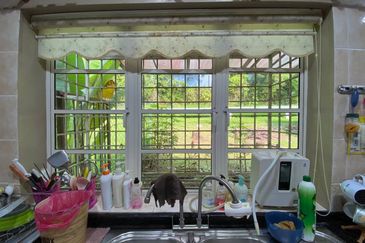 Melawati Corner Lot Reduced Price Fully Renovated Freehold 