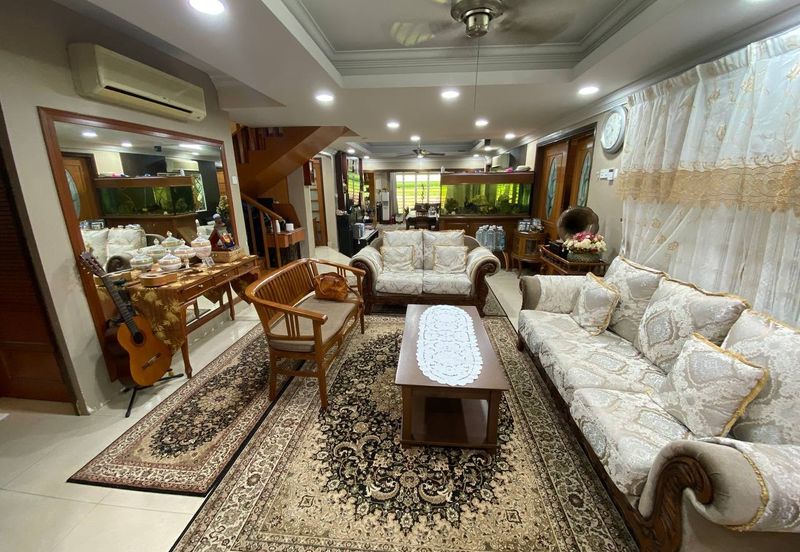 Melawati Corner Lot Reduced Price Fully Renovated Freehold 