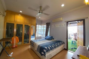 Melawati Corner Lot Reduced Price Fully Renovated Freehold 