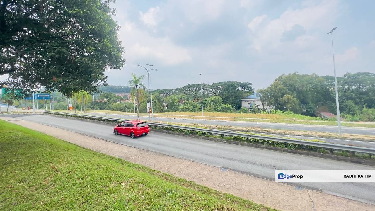 Alam Damai Shoplot Facing Main Road Near SUKE, Kuala Lumpur, Cheras