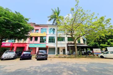 Bukit Jelutong