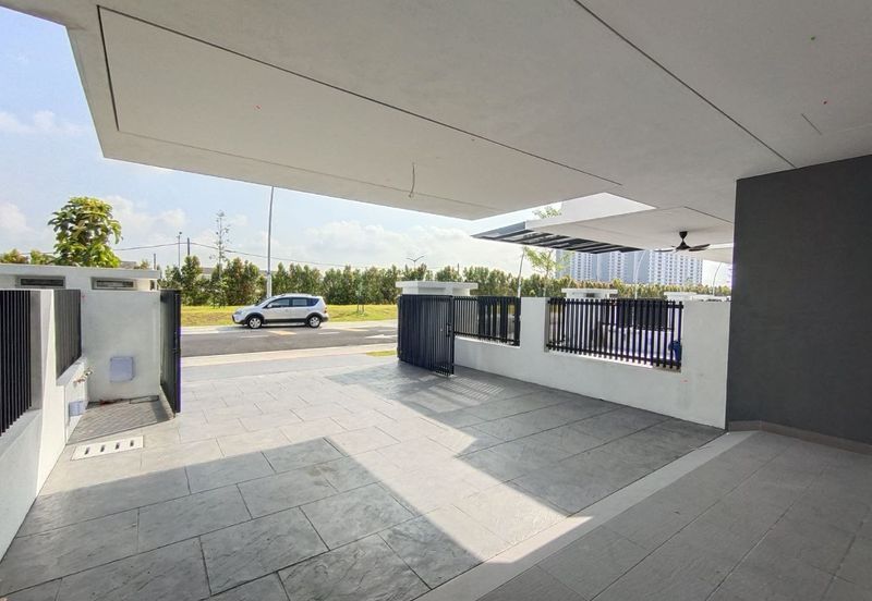 Elmina Green Three @ City of Elmina